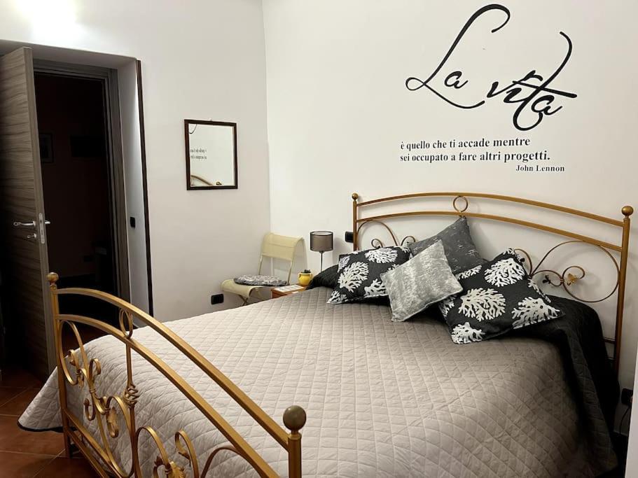 Casa Vacanze Mimi تْشيفالو المظهر الخارجي الصورة