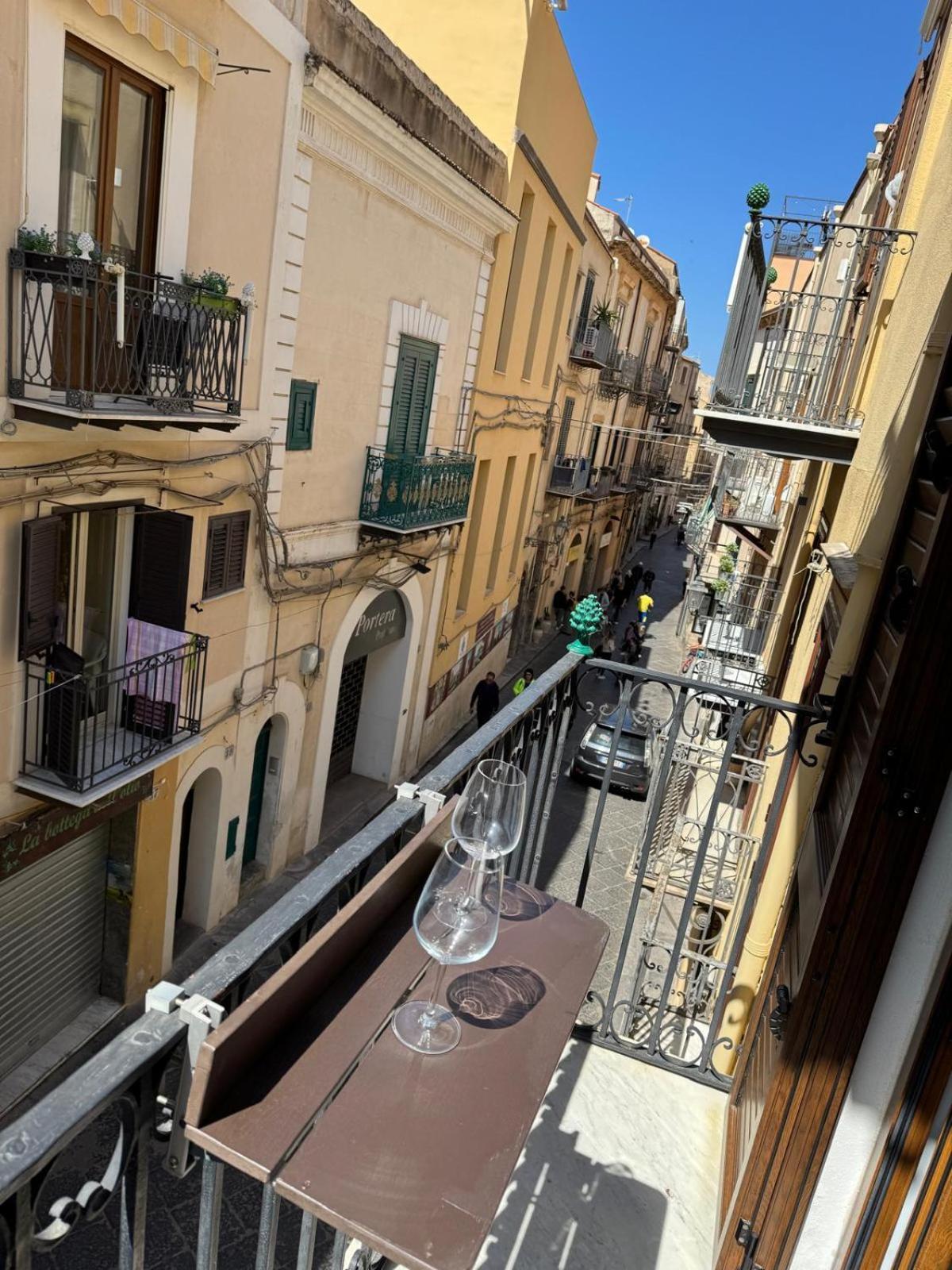 Casa Vacanze Mimi تْشيفالو المظهر الخارجي الصورة