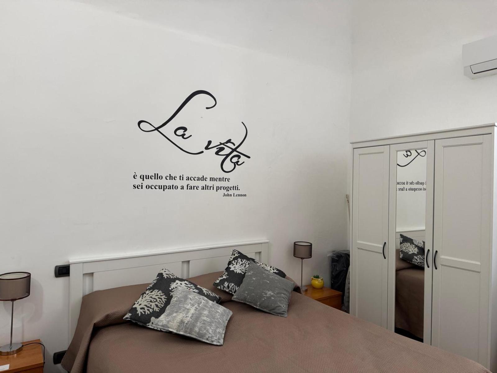 Casa Vacanze Mimi تْشيفالو المظهر الخارجي الصورة