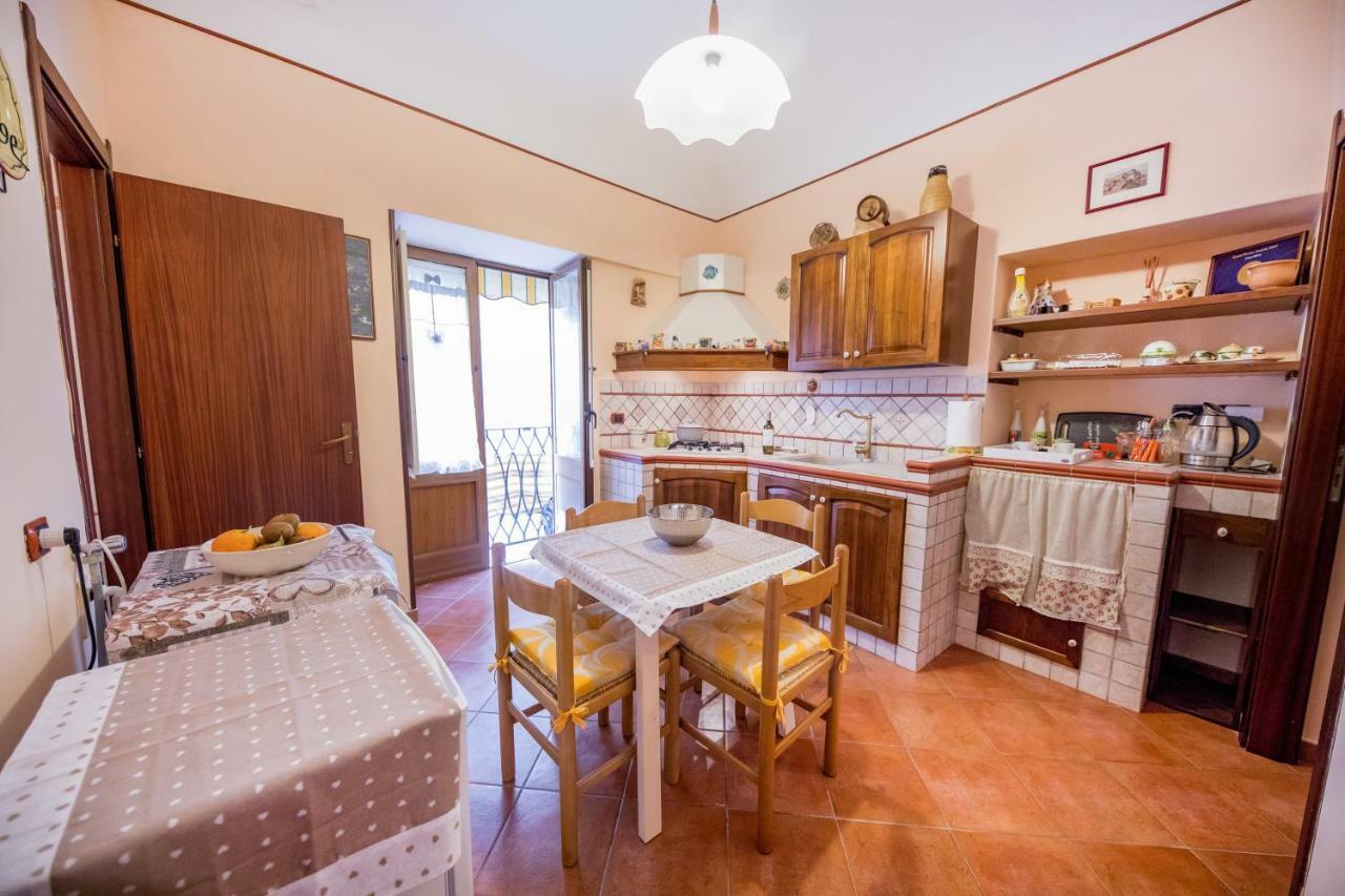Casa Vacanze Mimi تْشيفالو المظهر الخارجي الصورة